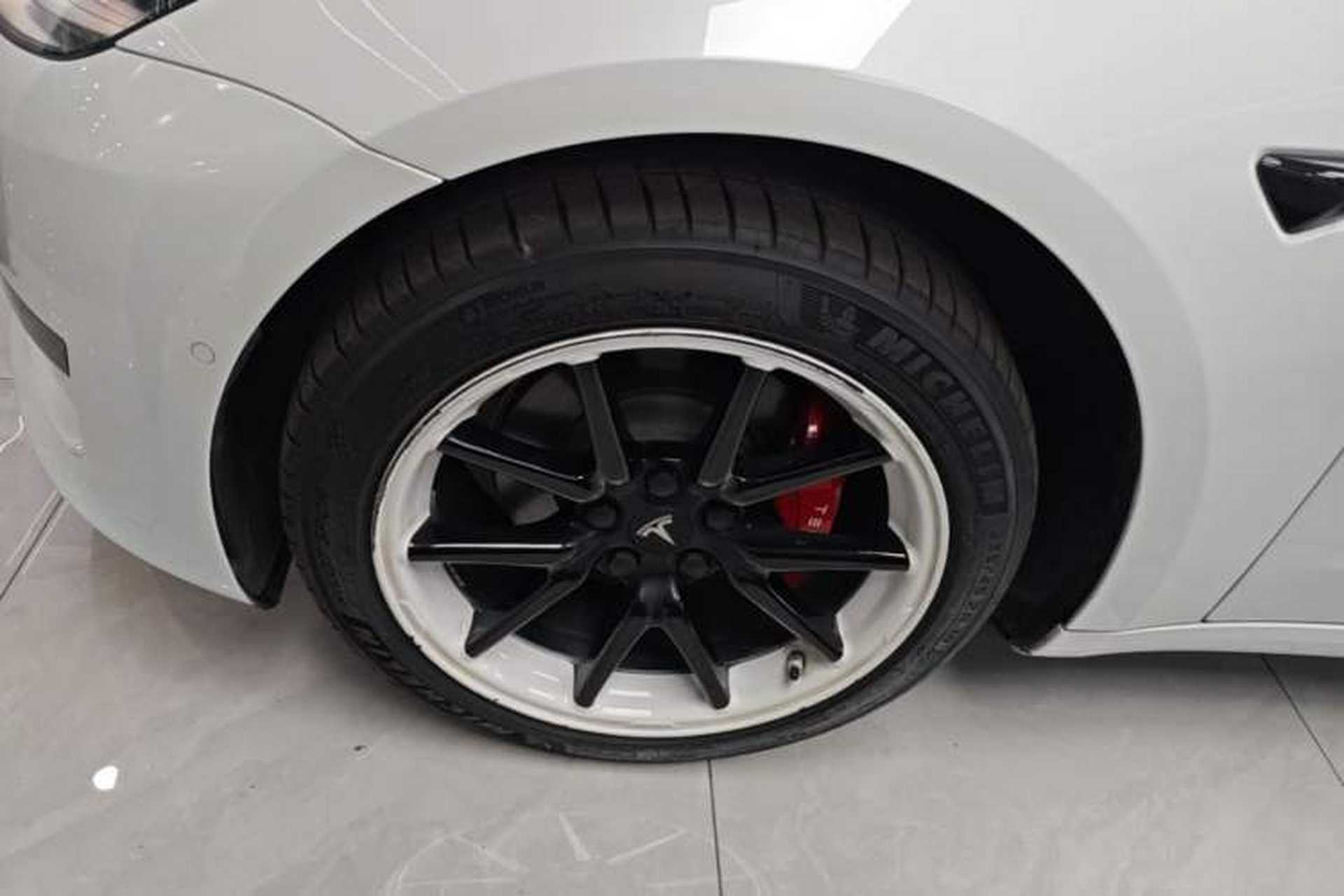 Used Tesla Model 3 2020 Standard Range Rear-Wheel Drive Upgraded Version Left Front Wheel Hub