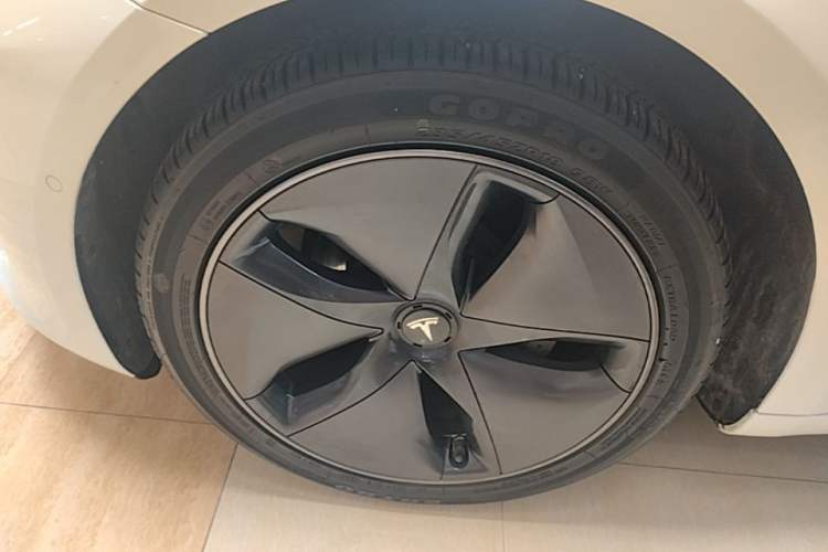 Used Tesla Model 3 2020 Standard Range Rear-Wheel Drive Upgraded Version Left Front Wheel Hub