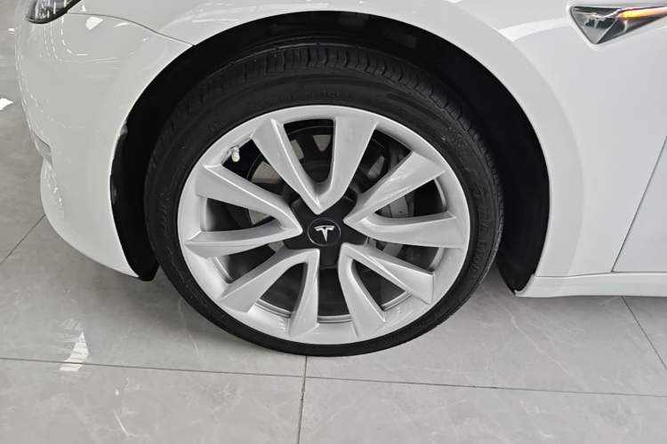 Used Tesla Model 3 2020 Refreshed Version Long-Range Rear-Wheel Drive Left Front Wheel Hub