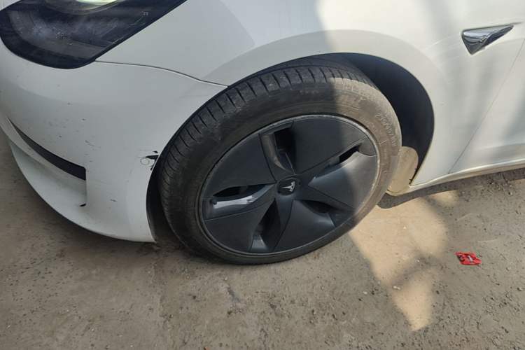 Used Tesla Model 3 2020 Revised Version Standard Range Rear-Wheel Drive – Upgraded Edition Left Front Wheel Hub