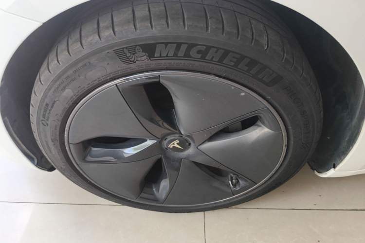 Used Tesla Model 3 2020 Refreshed Version Long-Range Rear-Wheel Drive Left Front Wheel Hub
