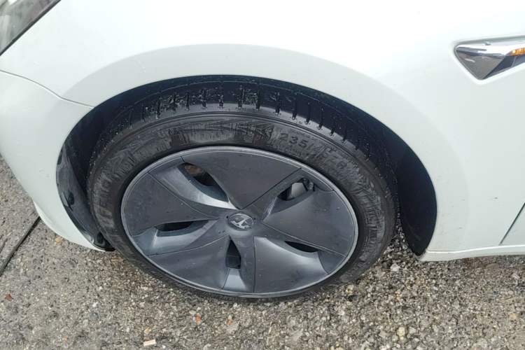 Used Tesla Model 3 2020 Standard Range Rear-Wheel Drive Upgraded Version Left Front Wheel Hub