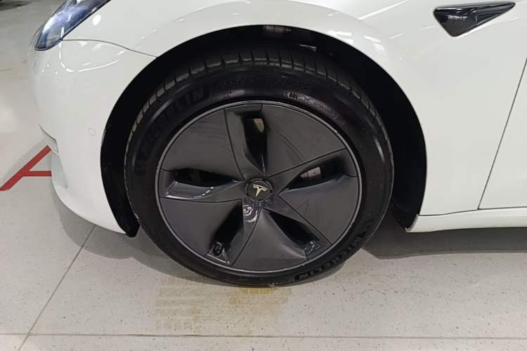 Used Tesla Model 3 2020 Refreshed Version Long-Range Rear-Wheel Drive Left Front Wheel Hub