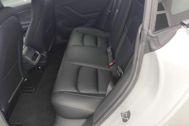 Used Tesla Model 3 2020 Refreshed Version Long-Range Rear-Wheel Drive Left Rear Seat