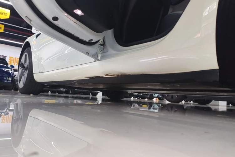 Used Tesla Model 3 2020 Refreshed Version Long-Range Rear-Wheel Drive Left Side Sill
