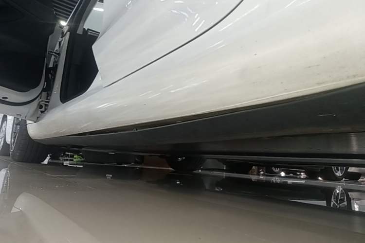 Used Tesla Model 3 2020 Refreshed Version Long-Range Rear-Wheel Drive Left Side Sill