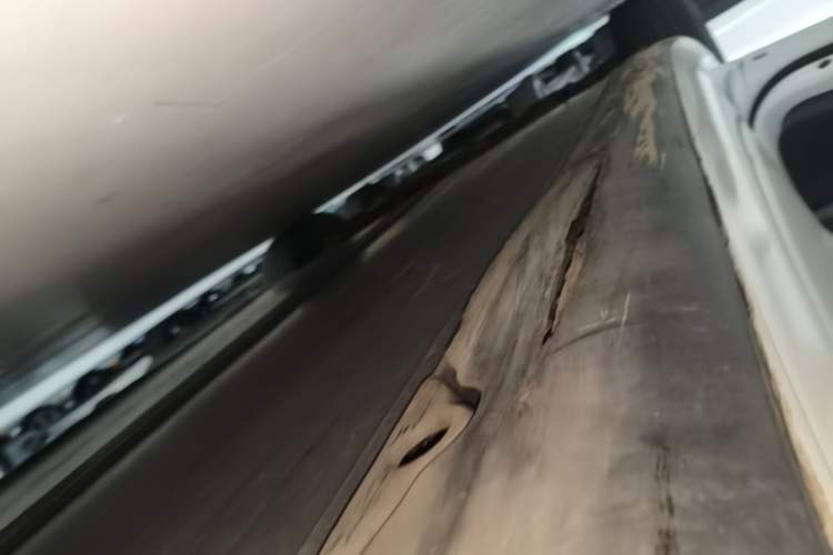 Used Tesla Model 3 2020 Standard Range Rear-Wheel Drive Upgraded Version Left Side Sill