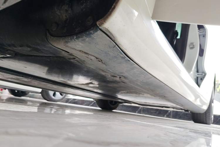 Used Tesla Model 3 2020 Refreshed Version Long-Range Rear-Wheel Drive Left Side Sill