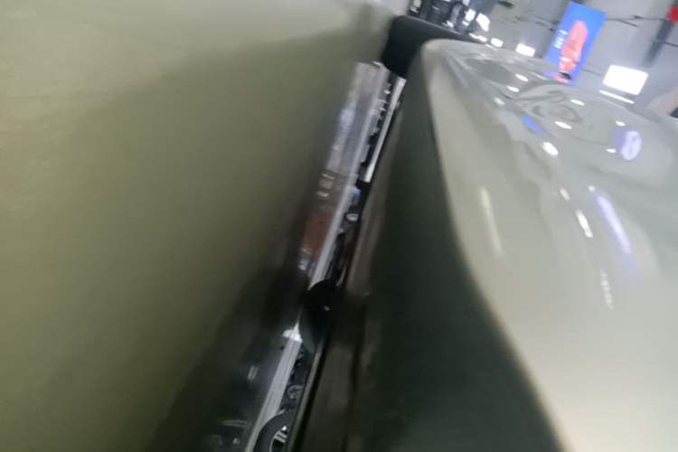 Used Tesla Model 3 2020 Standard Range Rear-Wheel Drive Upgraded Version Left Side Sill