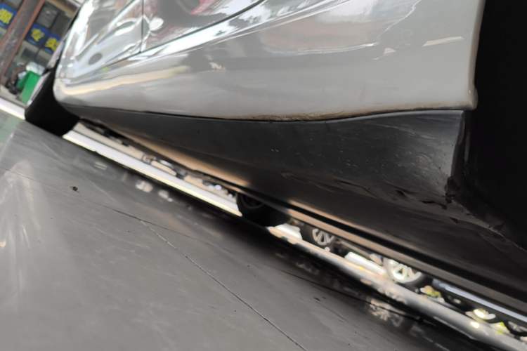Used Tesla Model 3 2020 Refreshed Version Long-Range Rear-Wheel Drive Left Side Sill