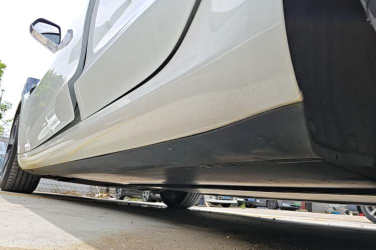 Used Tesla Model 3 2020 Refreshed Version Long-Range Rear-Wheel Drive Left Side Sill