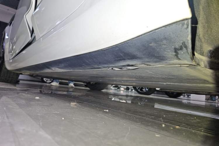Used Tesla Model 3 2020 Standard Range Rear-Wheel Drive Upgraded Version Left Side Sill