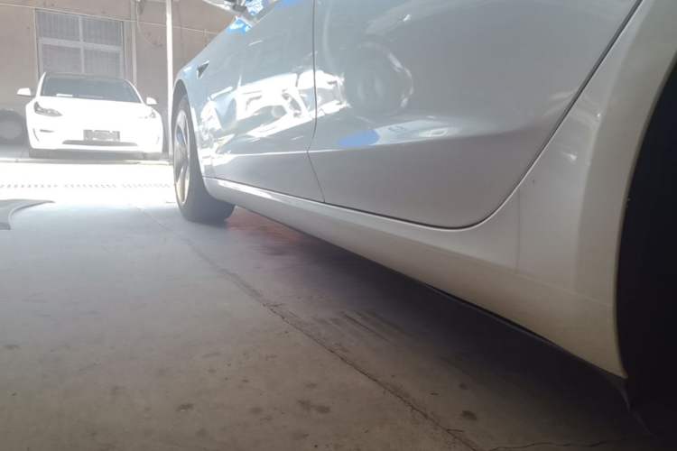 Used Tesla Model 3 2020 Refreshed Version Long-Range Rear-Wheel Drive Left Side Sill