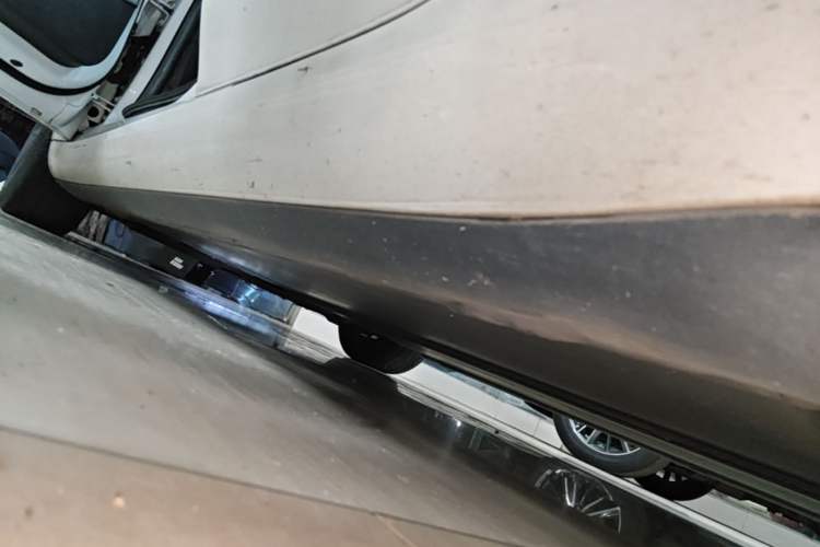 Used Tesla Model 3 2020 Refreshed Version Long-Range Rear-Wheel Drive Left Side Sill