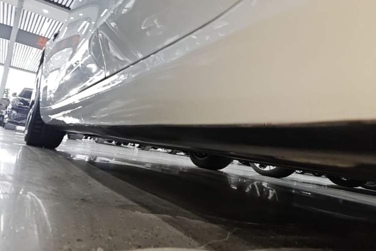 Used Tesla Model 3 2020 Revised Version Standard Range Rear-Wheel Drive – Upgraded Edition Left Side Sill