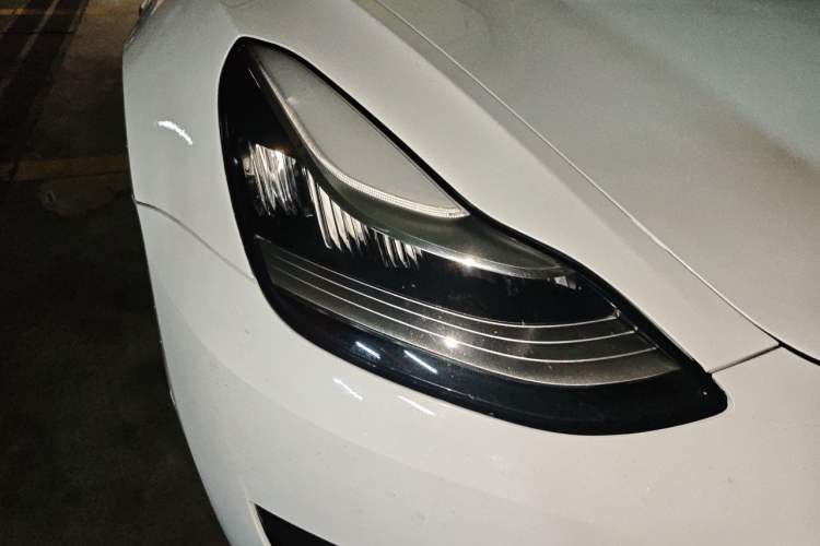 Used Tesla Model 3 2020 Standard Range Rear-Wheel Drive Upgraded Version Right Front Headlight