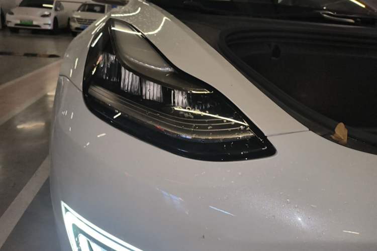 Used Tesla Model 3 2020 Standard Range Rear-Wheel Drive Upgraded Version Right Front Headlight