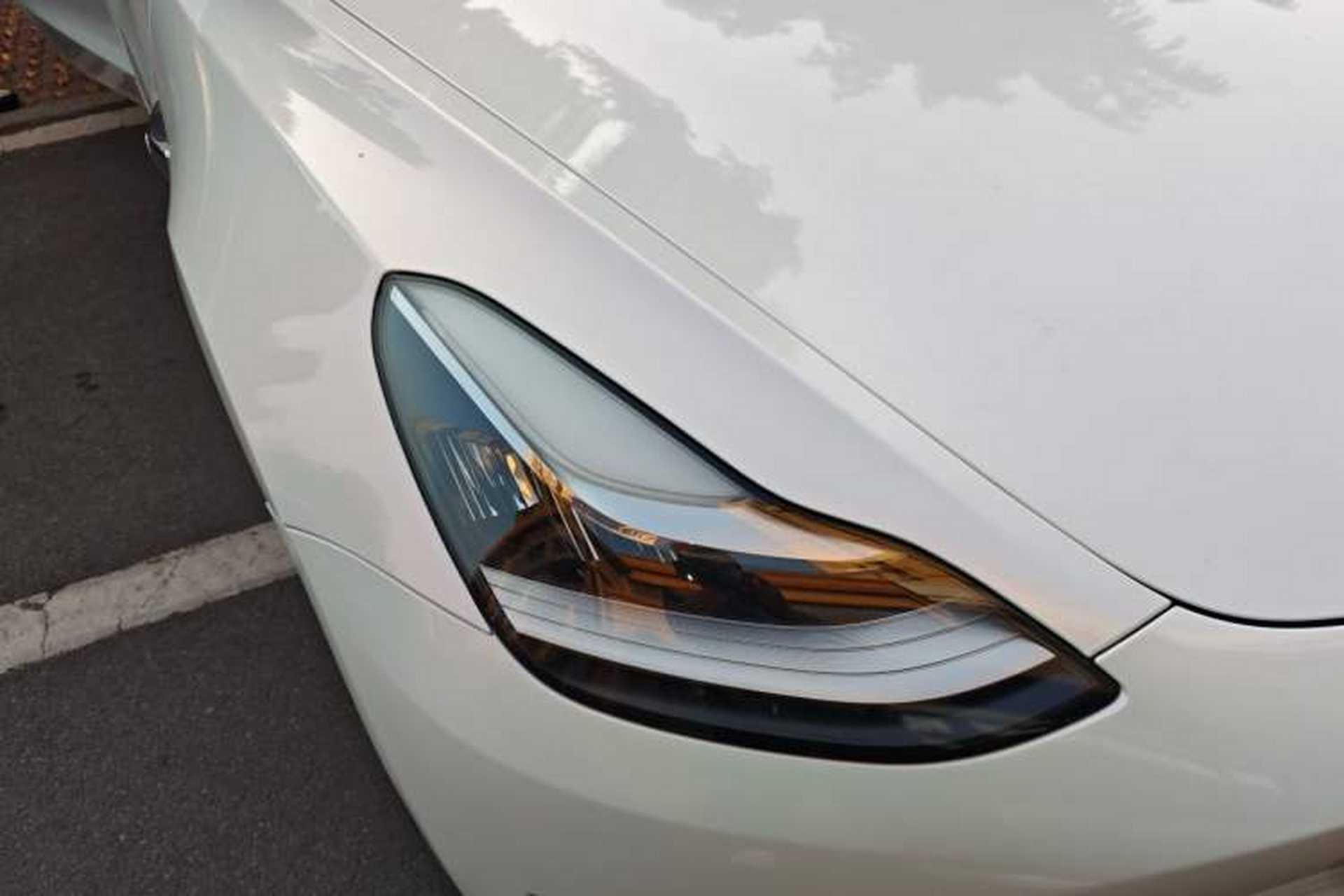 Used Tesla Model 3 2020 Revised Version Standard Range Rear-Wheel Drive – Upgraded Edition Right Front Headlight