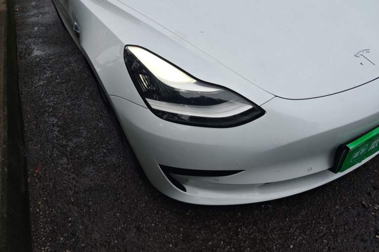 Used Tesla Model 3 2020 Revised Version Standard Range Rear-Wheel Drive – Upgraded Edition Right Front Headlight