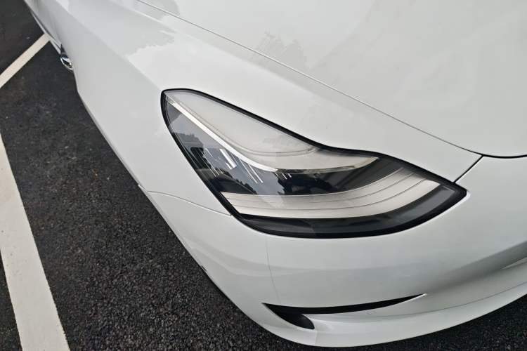 Used Tesla Model 3 2020 Revised Version Standard Range Rear-Wheel Drive – Upgraded Edition Right Front Headlight