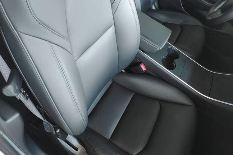 Used Tesla Model 3 2020 Revised Version Standard Range Rear-Wheel Drive – Upgraded Edition Right Front Seat