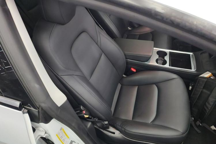 Used Tesla Model 3 2020 Revised Version Standard Range Rear-Wheel Drive – Upgraded Edition Right Front Seat