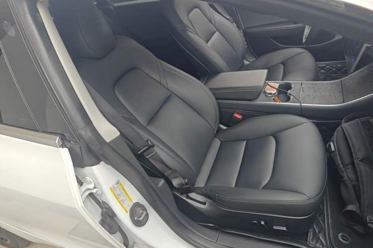 Used Tesla Model 3 2020 Revised Version Standard Range Rear-Wheel Drive – Upgraded Edition Right Front Seat