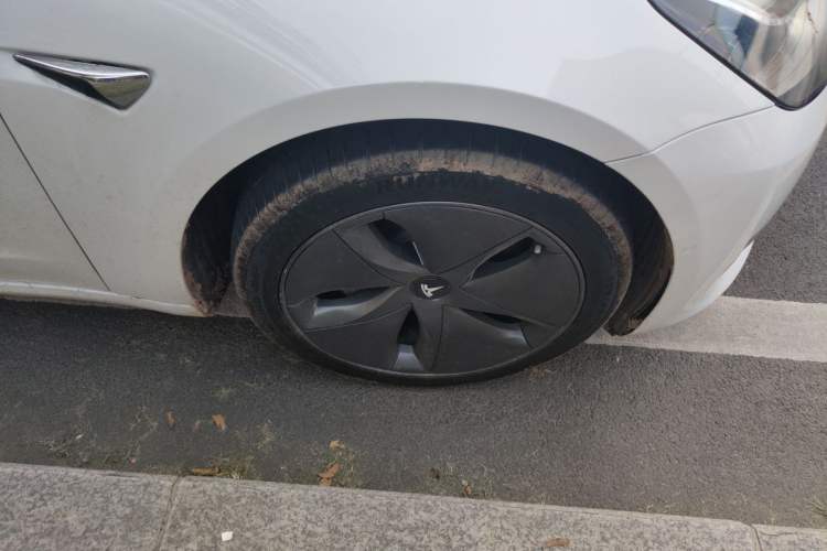 Used Tesla Model 3 2020 Refreshed Version Long-Range Rear-Wheel Drive Right Front Wheel Hub