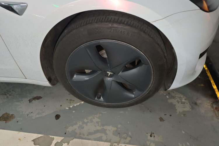 Used Tesla Model 3 2020 Standard Range Rear-Wheel Drive Upgraded Version Right Front Wheel Hub