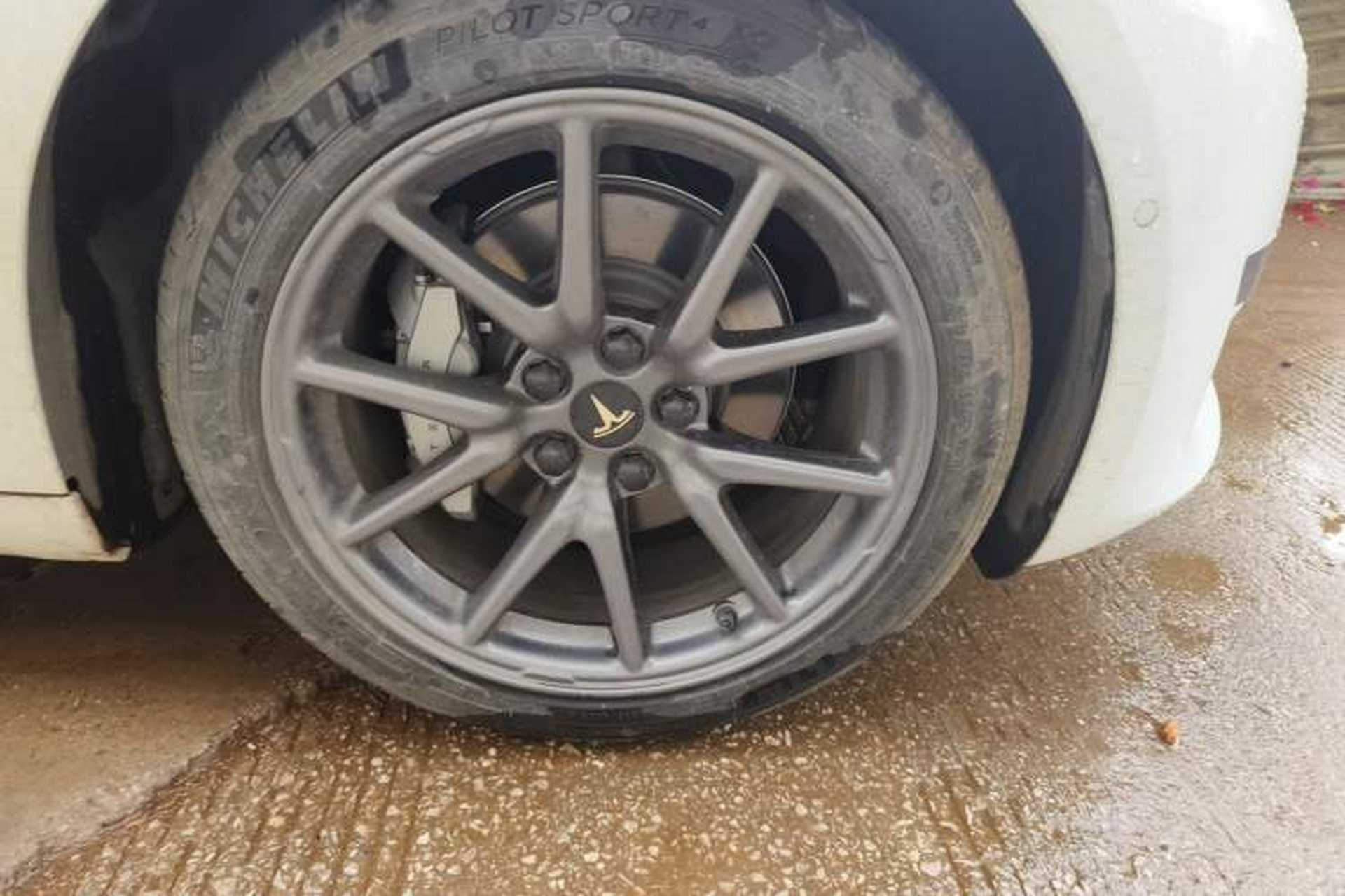 Used Tesla Model 3 2020 Standard Range Rear-Wheel Drive Upgraded Version Right Front Wheel Hub