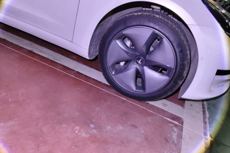 Used Tesla Model 3 2020 Standard Range Rear-Wheel Drive Upgraded Version Right Front Wheel Hub