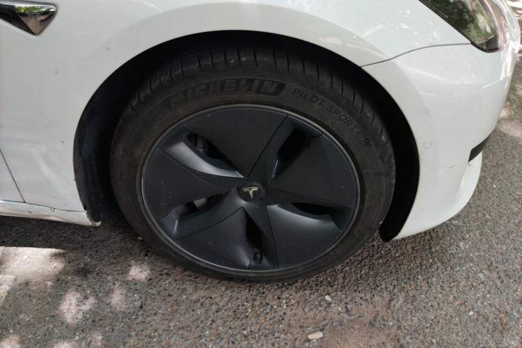 Used Tesla Model 3 2020 Standard Range Rear-Wheel Drive Upgraded Version Right Front Wheel Hub