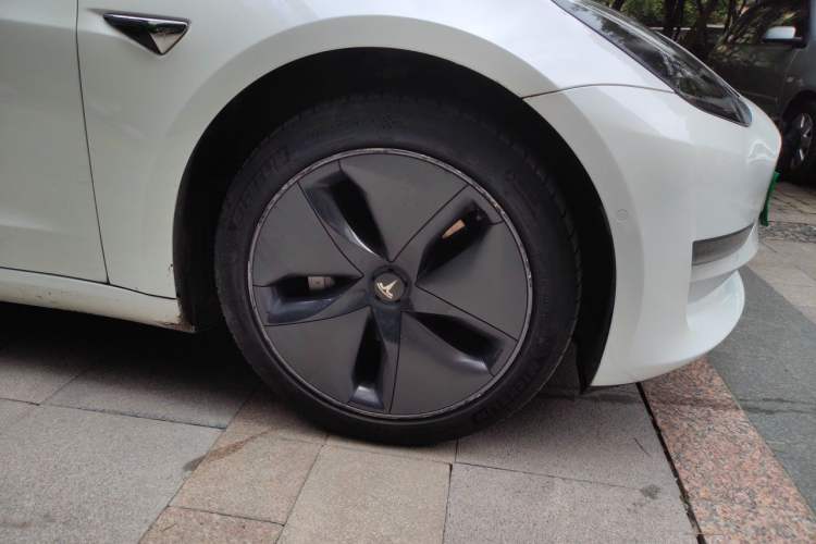 Used Tesla Model 3 2020 Refreshed Version Long-Range Rear-Wheel Drive Right Front Wheel Hub
