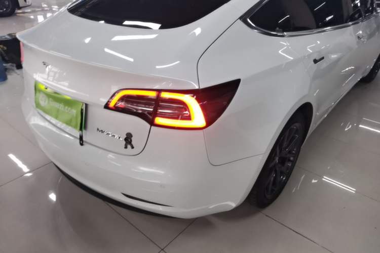 Used Tesla Model 3 2020 Standard Range Rear-Wheel Drive Upgraded Version Right Rear Taillight