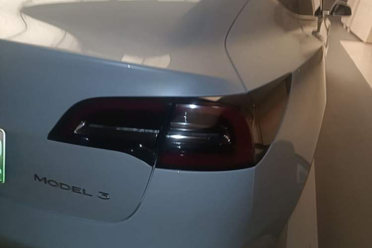 Used Tesla Model 3 2020 Refreshed Version Long-Range Rear-Wheel Drive Right Rear Taillight