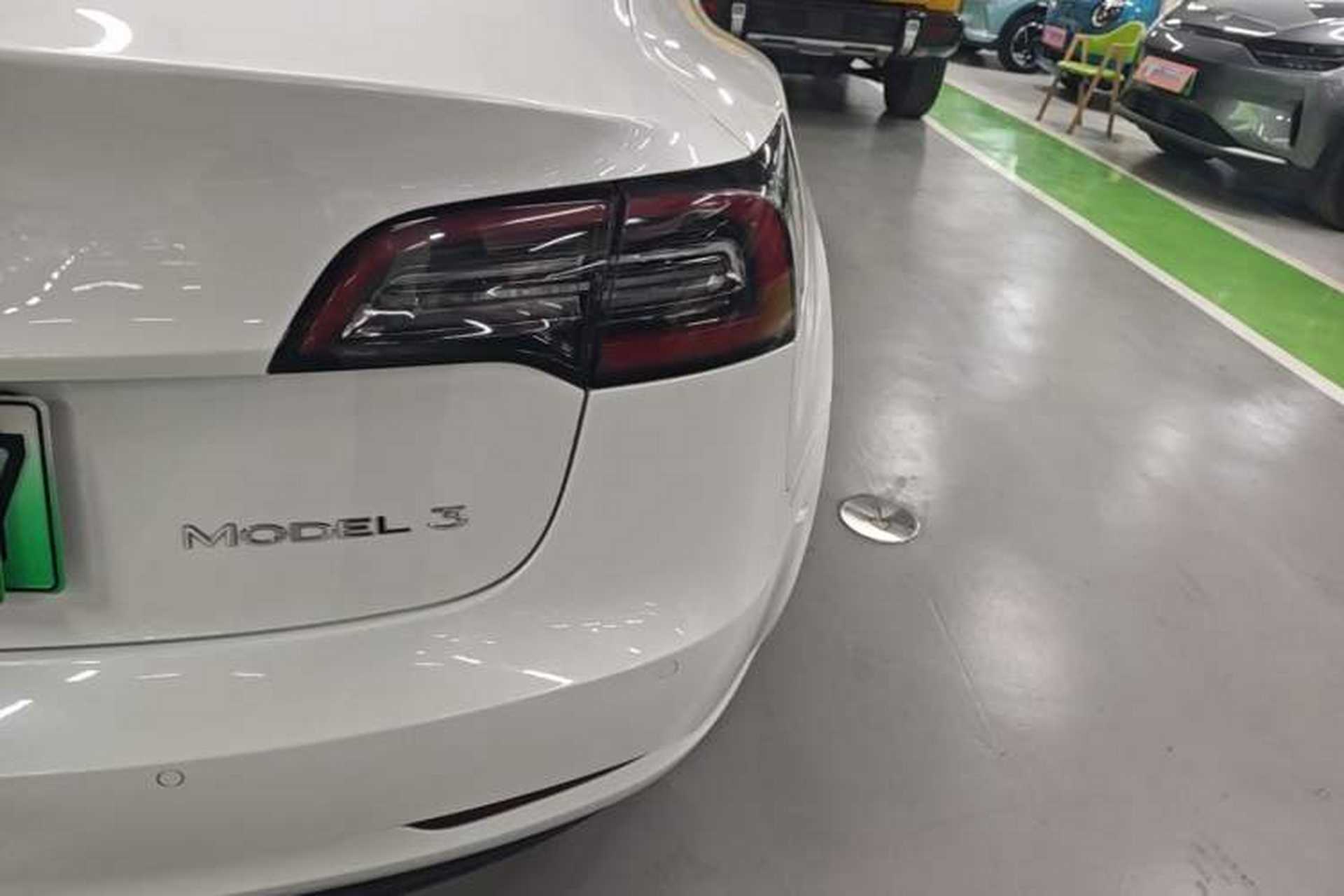 Used Tesla Model 3 2020 Standard Range Rear-Wheel Drive Upgraded Version Right Rear Taillight