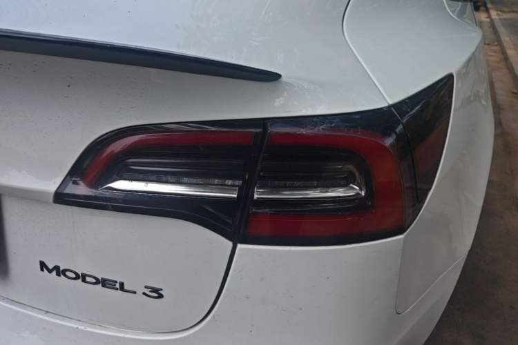 Used Tesla Model 3 2020 Standard Range Rear-Wheel Drive Upgraded Version Right Rear Taillight