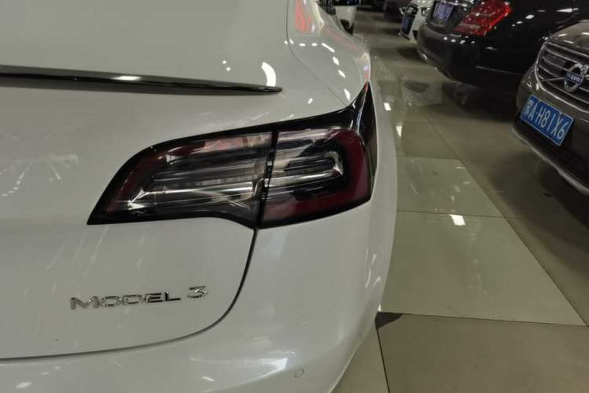 Used Tesla Model 3 2020 Standard Range Rear-Wheel Drive Upgraded Version Right Rear Taillight