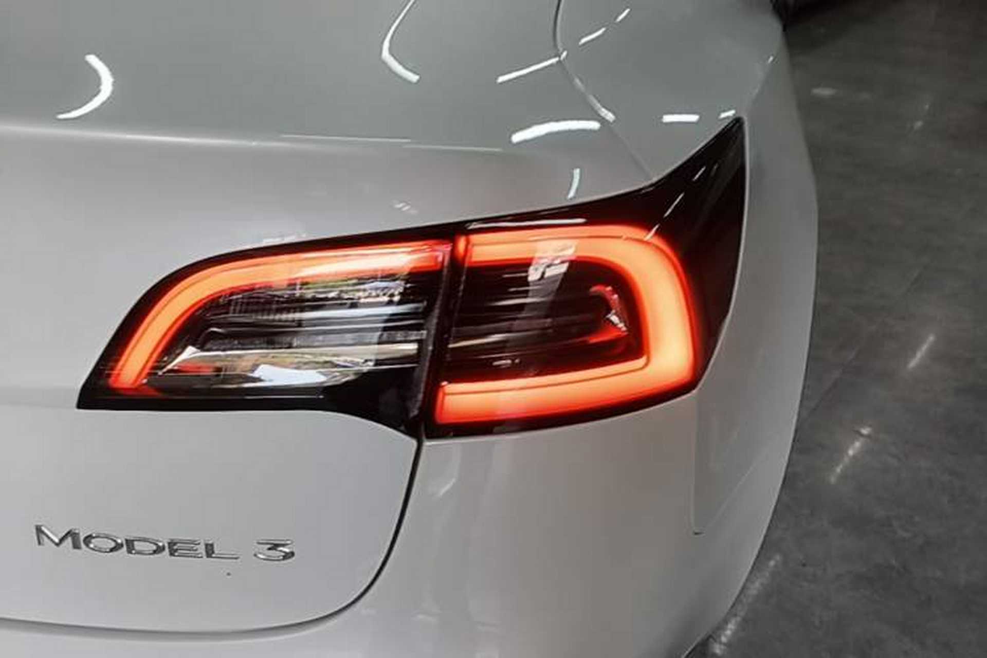 Used Tesla Model 3 2020 Refreshed Version Long-Range Rear-Wheel Drive Right Rear Taillight