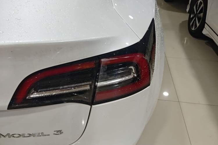 Used Tesla Model 3 2020 Refreshed Version Long-Range Rear-Wheel Drive Right Rear Taillight
