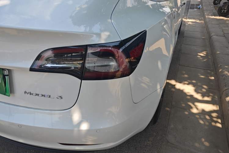 Used Tesla Model 3 2020 Standard Range Rear-Wheel Drive Upgraded Version Right Rear Taillight