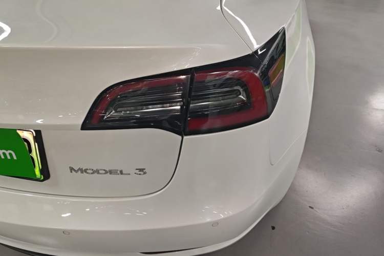 Used Tesla Model 3 2020 Standard Range Rear-Wheel Drive Upgraded Version Right Rear Taillight