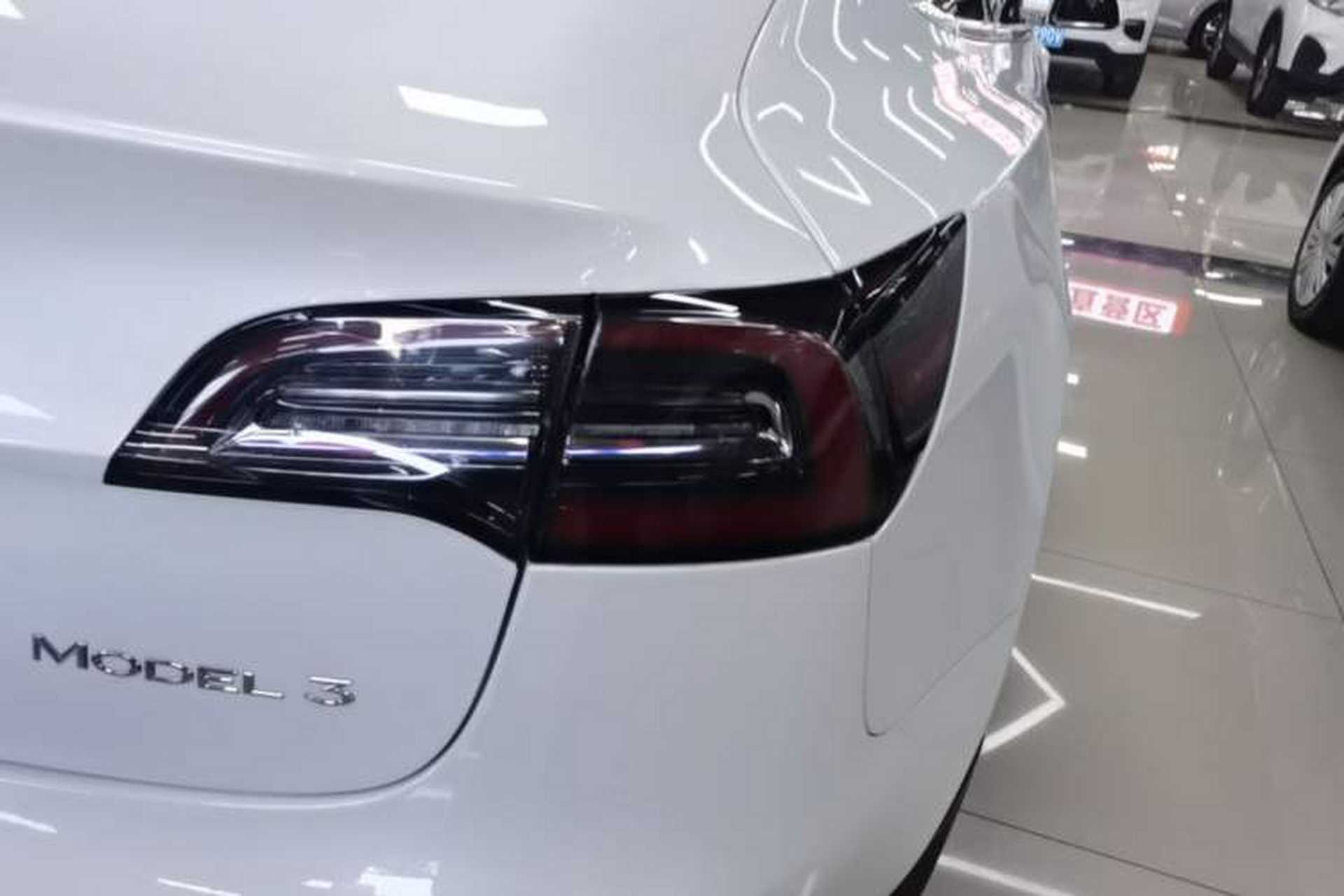 Used Tesla Model 3 2020 Standard Range Rear-Wheel Drive Upgraded Version Right Rear Taillight