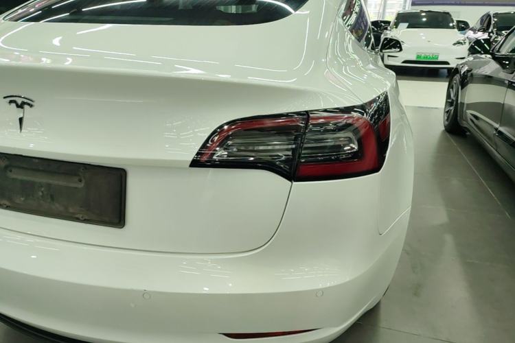 Used Tesla Model 3 2020 Standard Range Rear-Wheel Drive Upgraded Version Right Rear Taillight