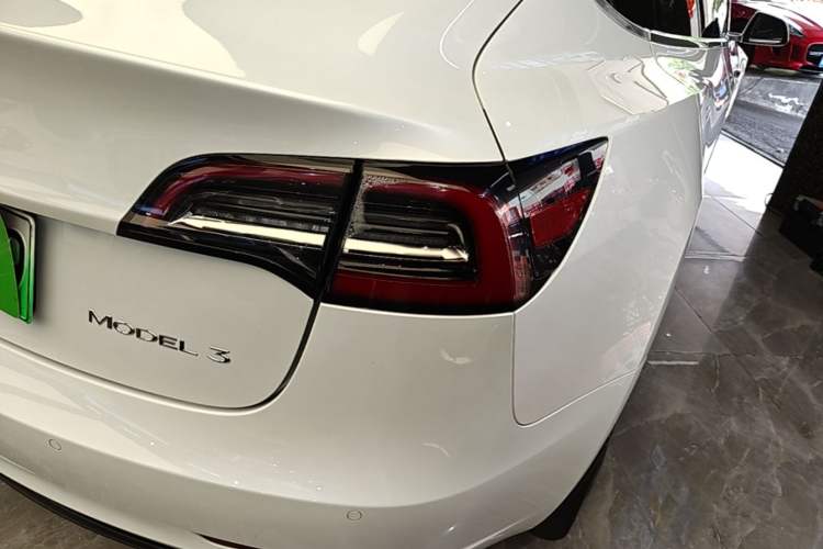 Used Tesla Model 3 2020 Standard Range Rear-Wheel Drive Upgraded Version Right Rear Taillight