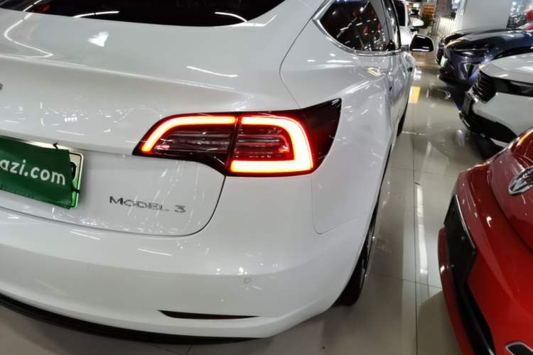 Used Tesla Model 3 2020 Standard Range Rear-Wheel Drive Upgraded Version Right Rear Taillight
