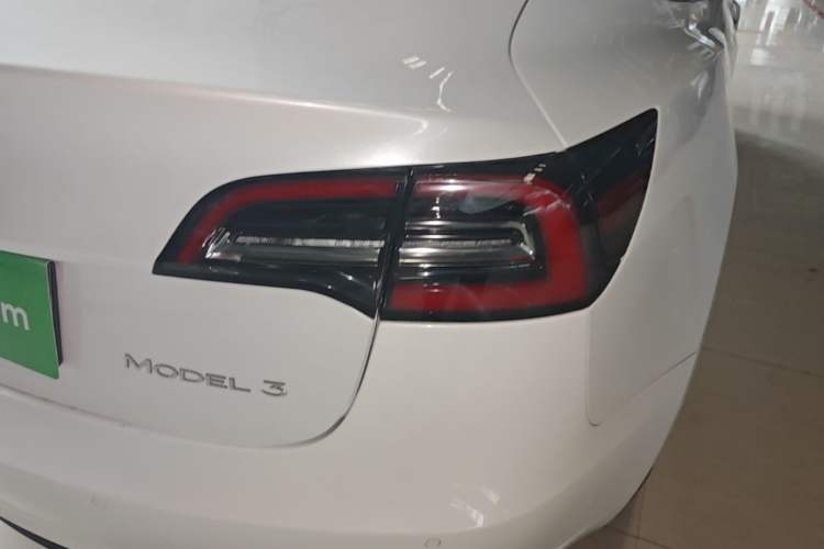 Used Tesla Model 3 2020 Standard Range Rear-Wheel Drive Upgraded Version Right Rear Taillight