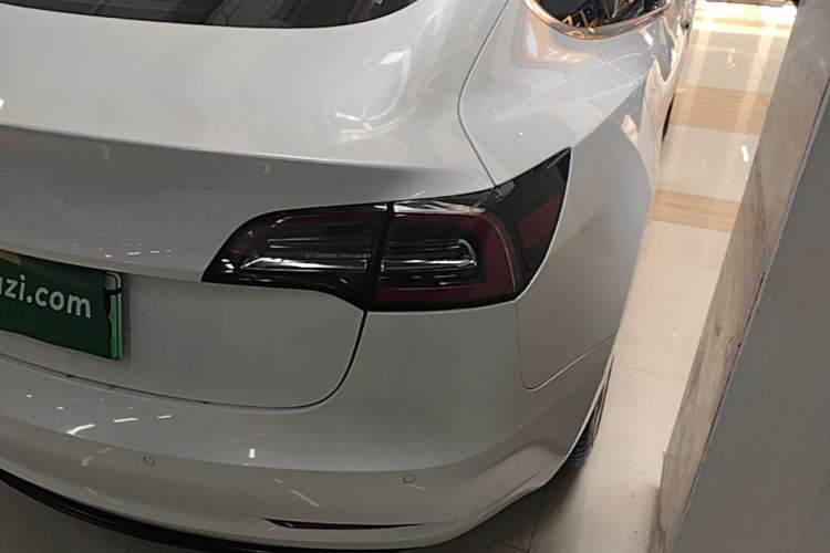 Used Tesla Model 3 2020 Standard Range Rear-Wheel Drive Upgraded Version Right Rear Taillight