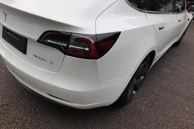 Used Tesla Model 3 2020 Standard Range Rear-Wheel Drive Upgraded Version Right Rear Taillight