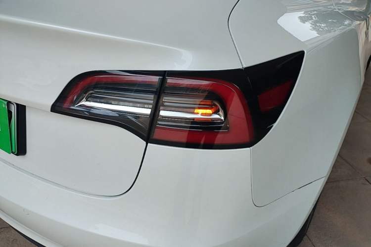 Used Tesla Model 3 2020 Standard Range Rear-Wheel Drive Upgraded Version Right Rear Taillight